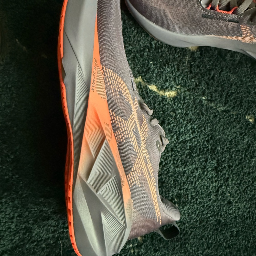 ASICS novablast 5 new size 8